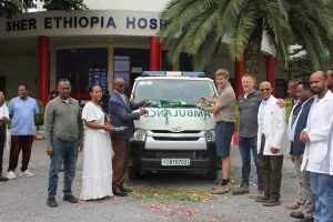 , Overdracht van nieuwe ambulance aan Sher Hospital